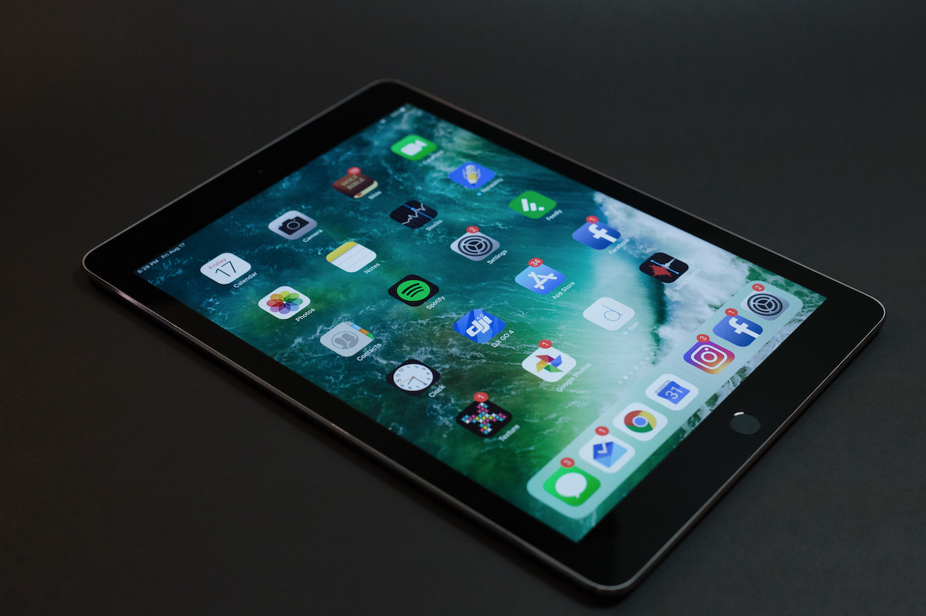 Apple apresenta o iPad mais barato de sempre