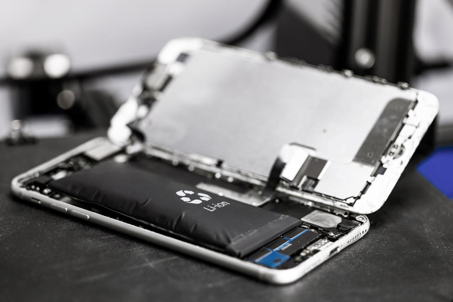 As avarias mais comuns nas baterias dos telemóveis  blog post