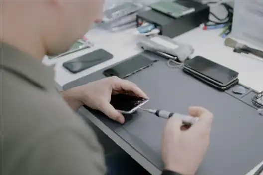 Imagem sobre Apple recusa substituir a bateria de iPhones